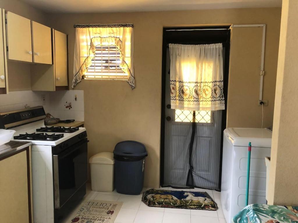 Donamae 2 Story Barbados House Villa Bridgetown Exterior photo